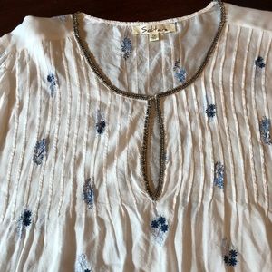 Beautiful blouse—-like new